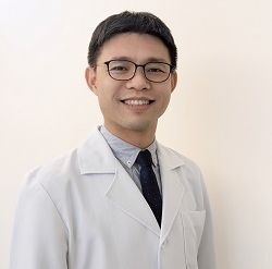 Chief surgeon, Kuan-Hung Lai